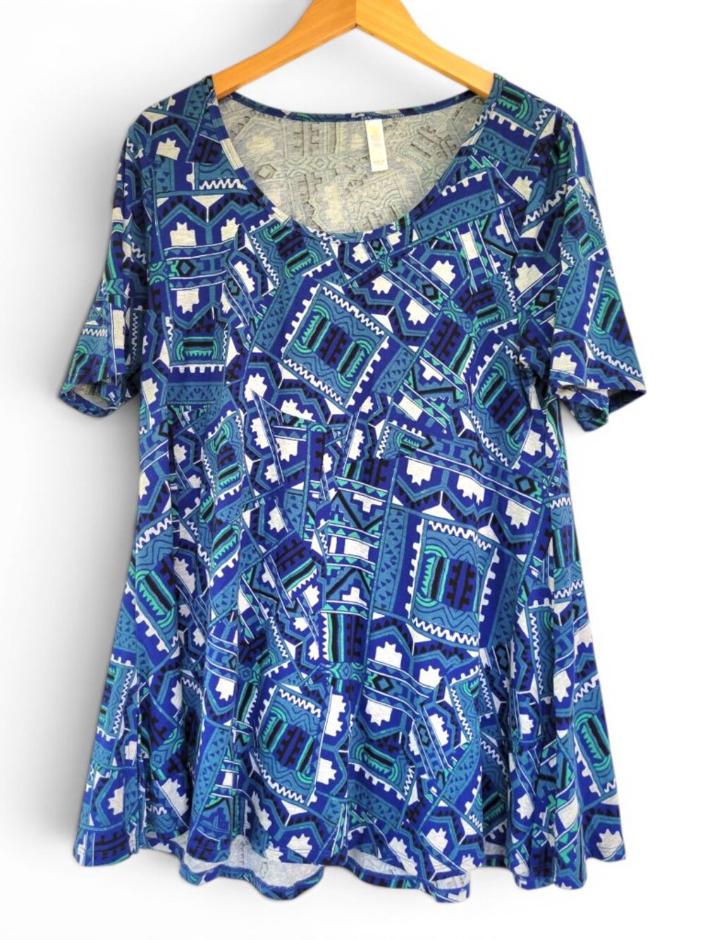 LuLaRoe Geometric Pattern Blue Perfect T Tunic Top Lularoe Unicorn